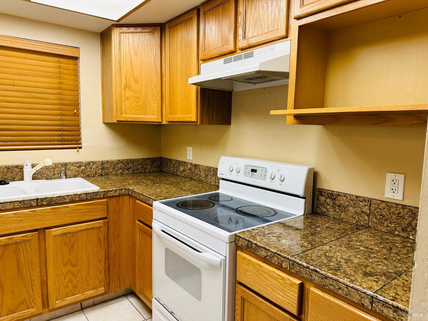 300 Los Alamos Rd #105