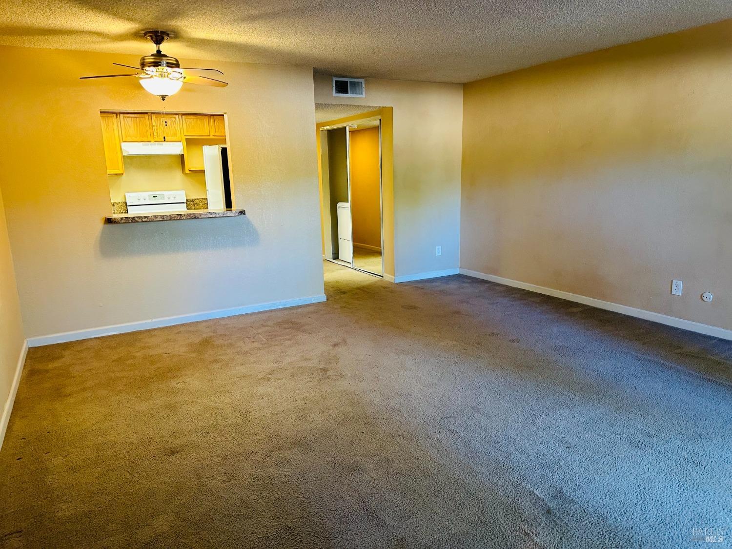 300 Los Alamos Rd #105