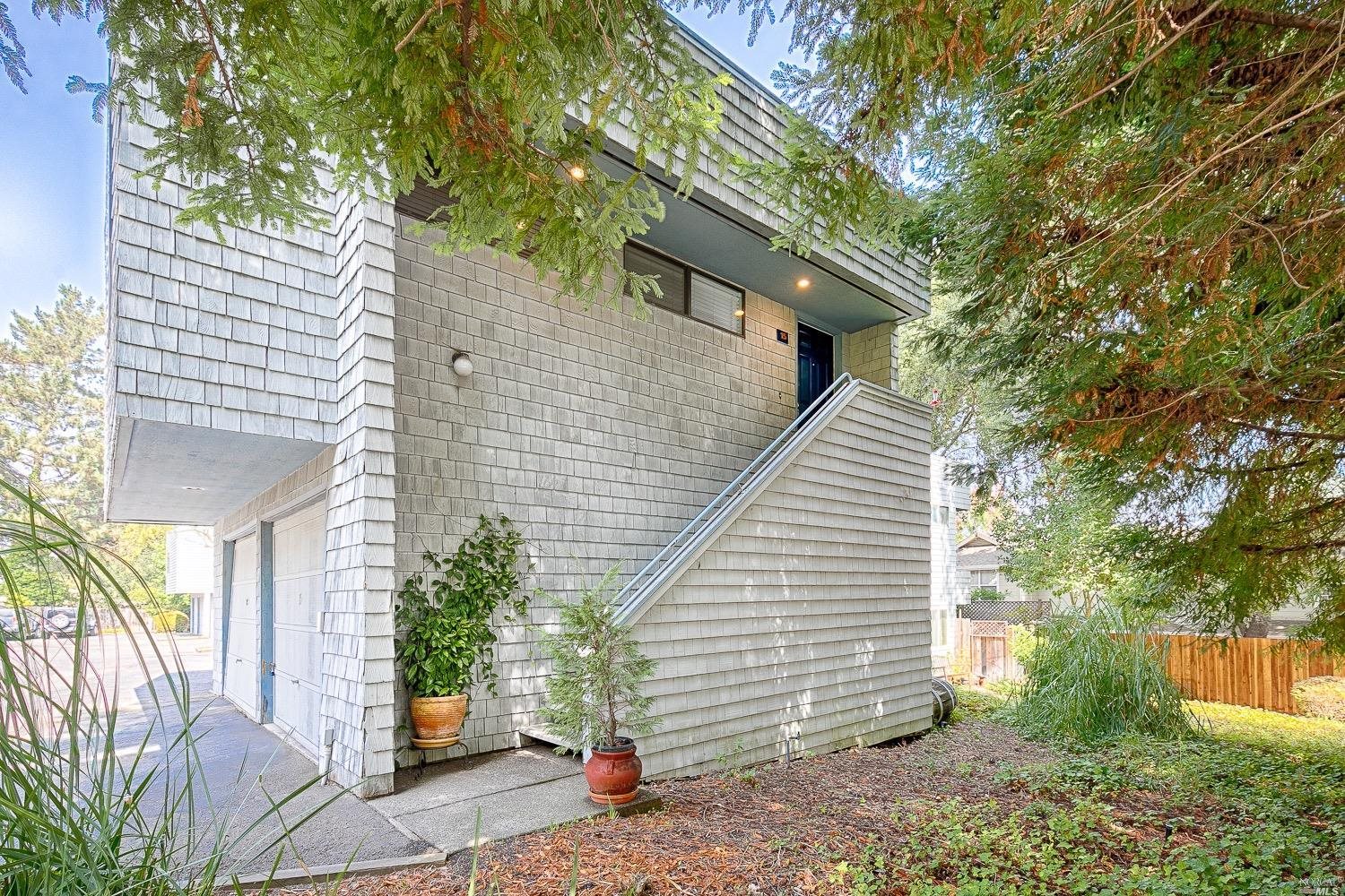 105 Virginia Ave #15