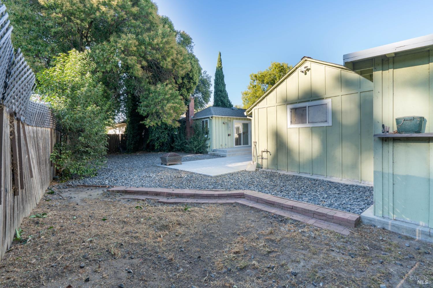 835 Mcminn Ave