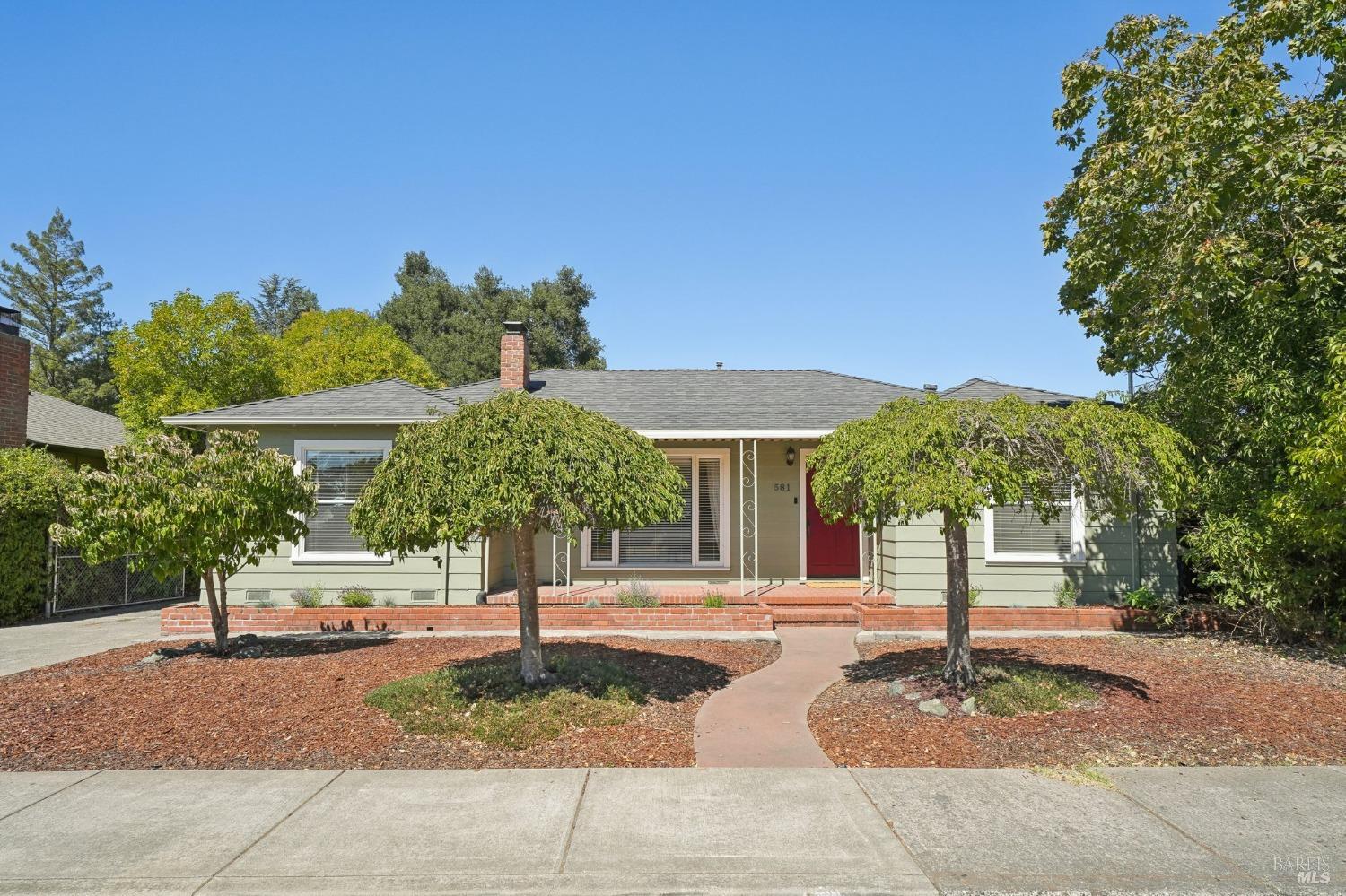 581 Silva Ave