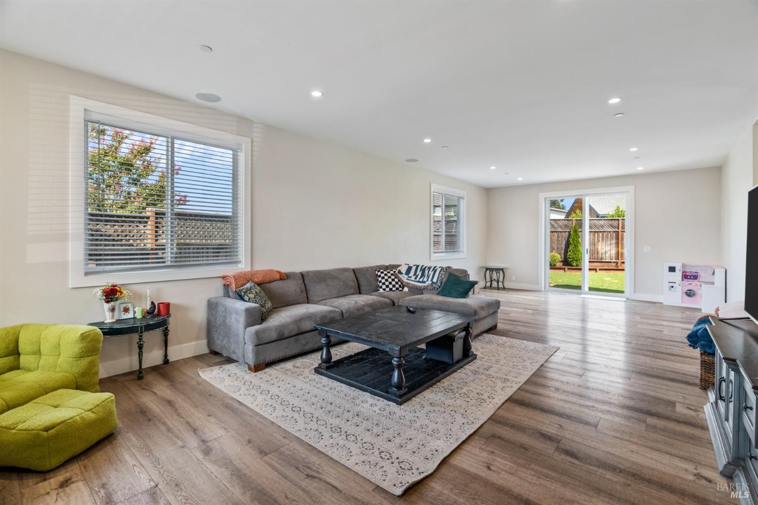 3744 Espresso Ct