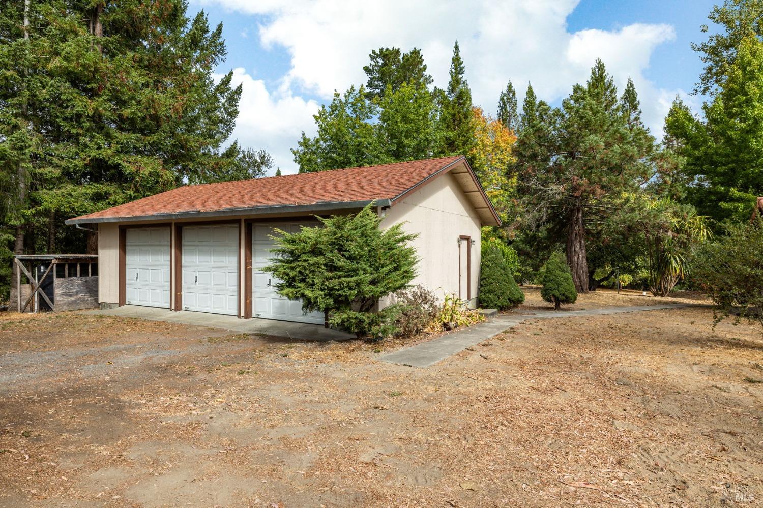 4401 Gravenstein Hwy N