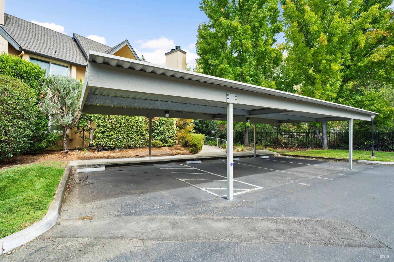 202 Foss Creek Cir #C