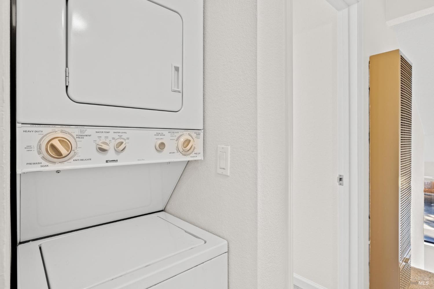 1909 Windmill Circle