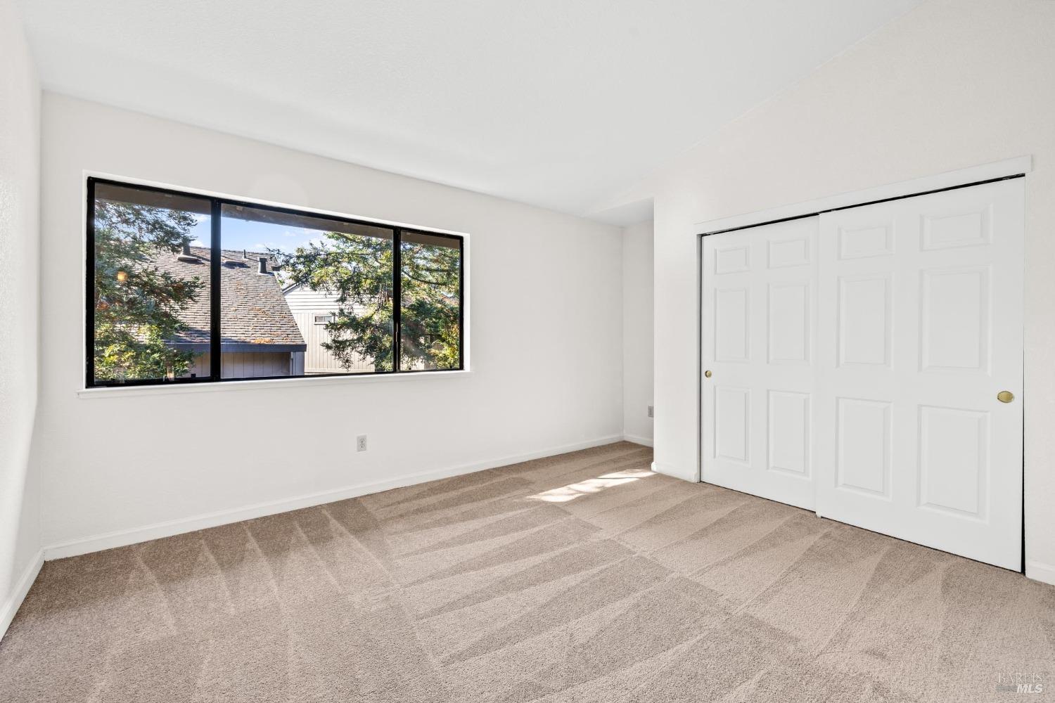 1909 Windmill Circle