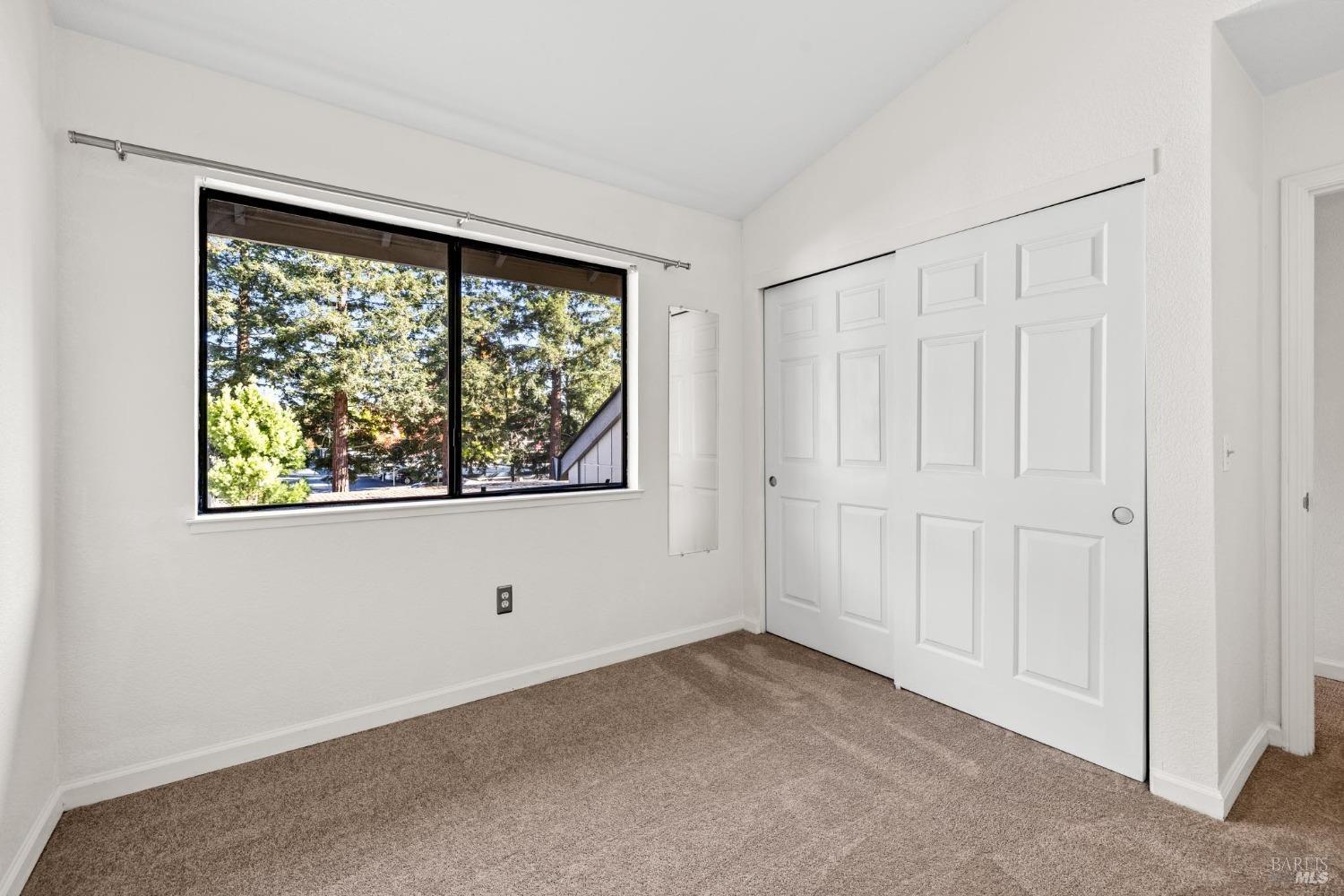 1909 Windmill Circle