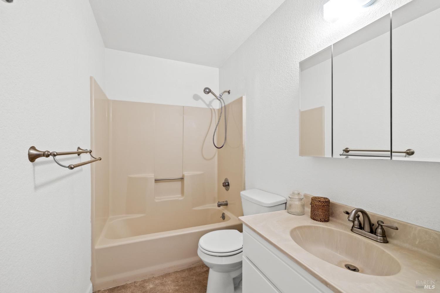 1909 Windmill Circle