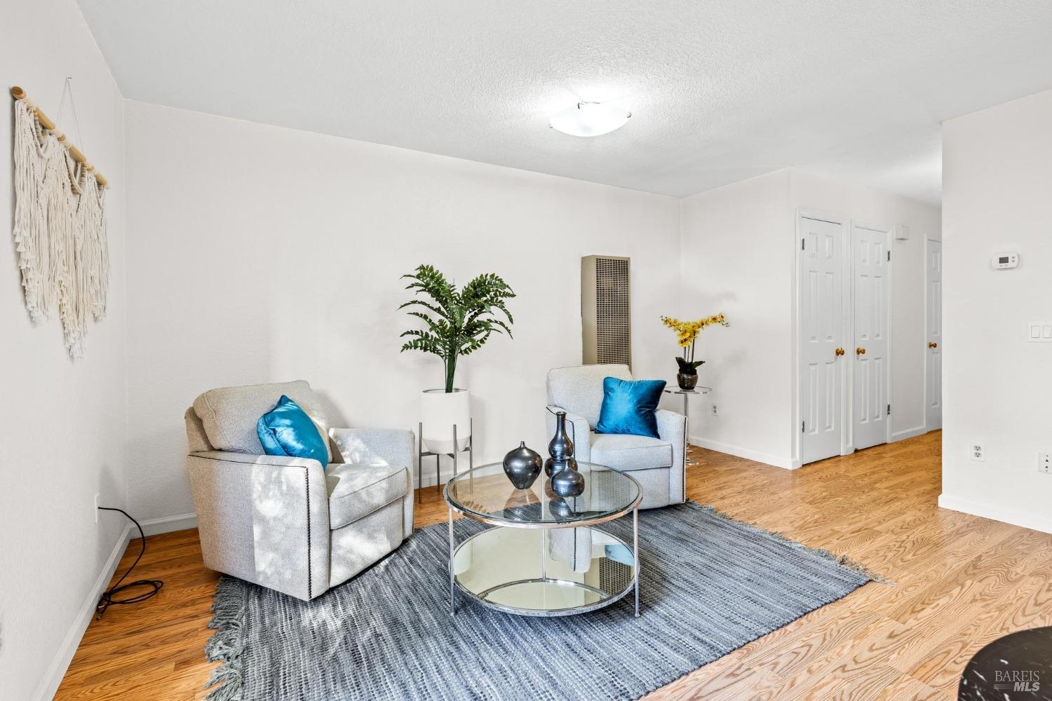 1909 Windmill Circle