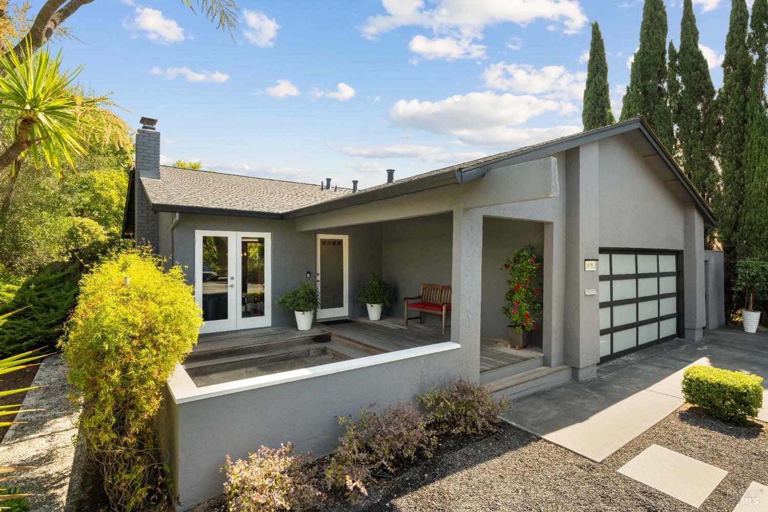 19352 Junipero Serra Dr