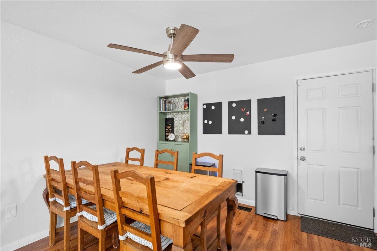 5014 Country Club Dr