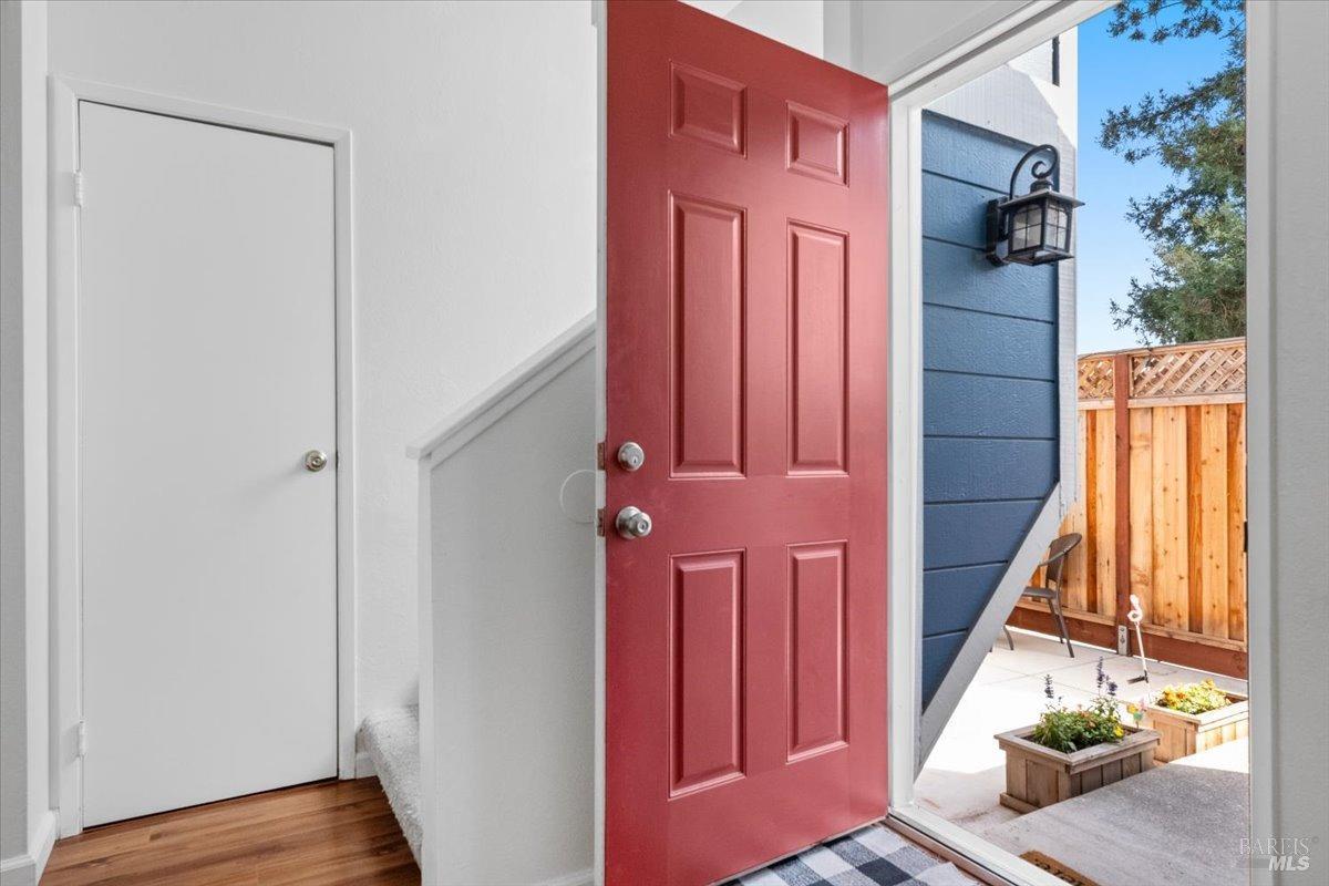 5014 Country Club Dr