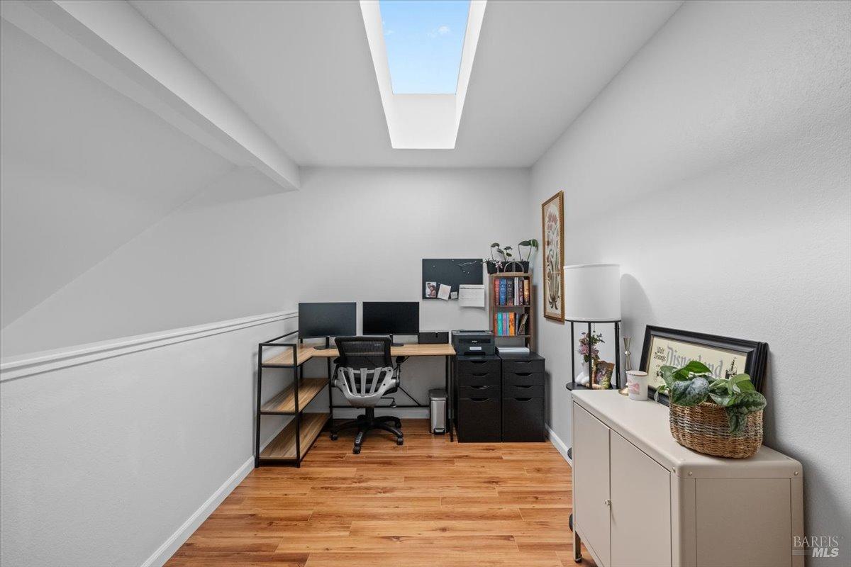 5014 Country Club Dr