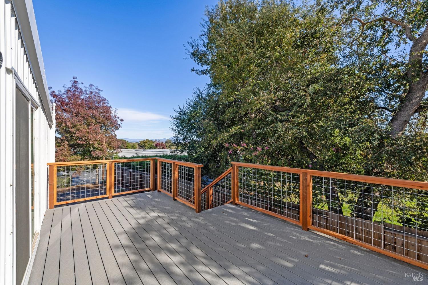 833 Gravenstein Hwy S