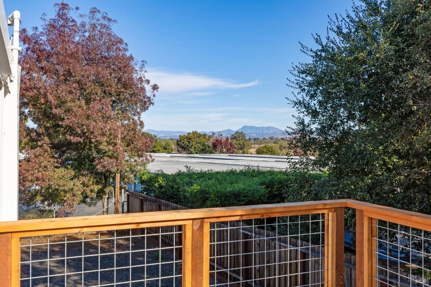 833 Gravenstein Hwy S