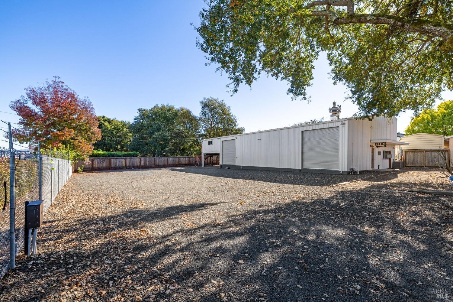 833 Gravenstein Hwy S