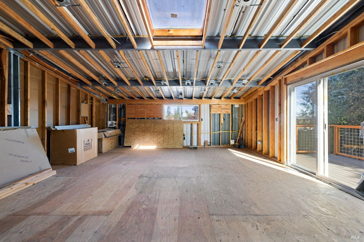 833 Gravenstein Hwy S