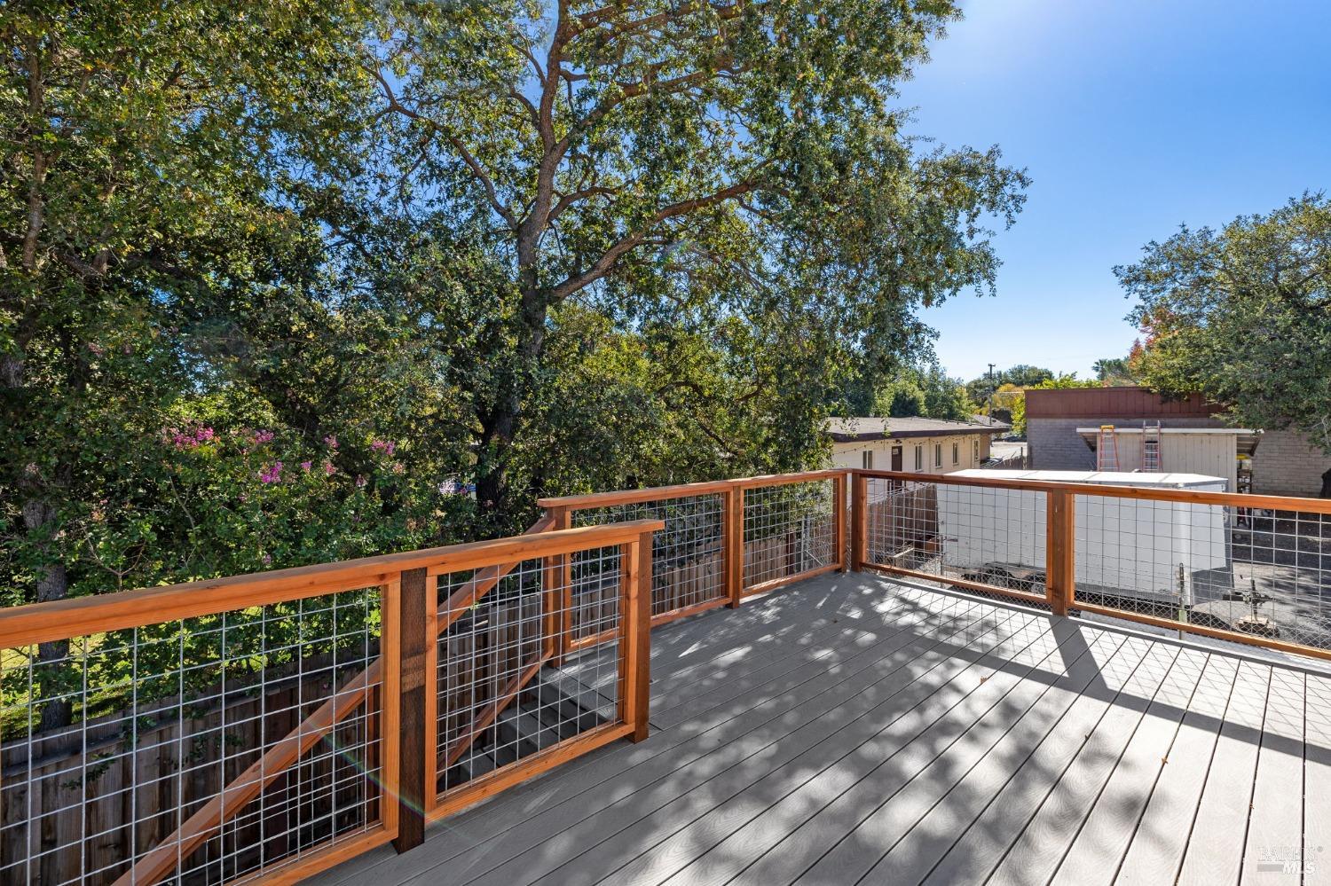 833 Gravenstein Hwy S