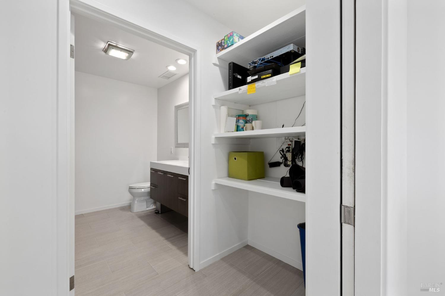 833 Gravenstein Hwy S