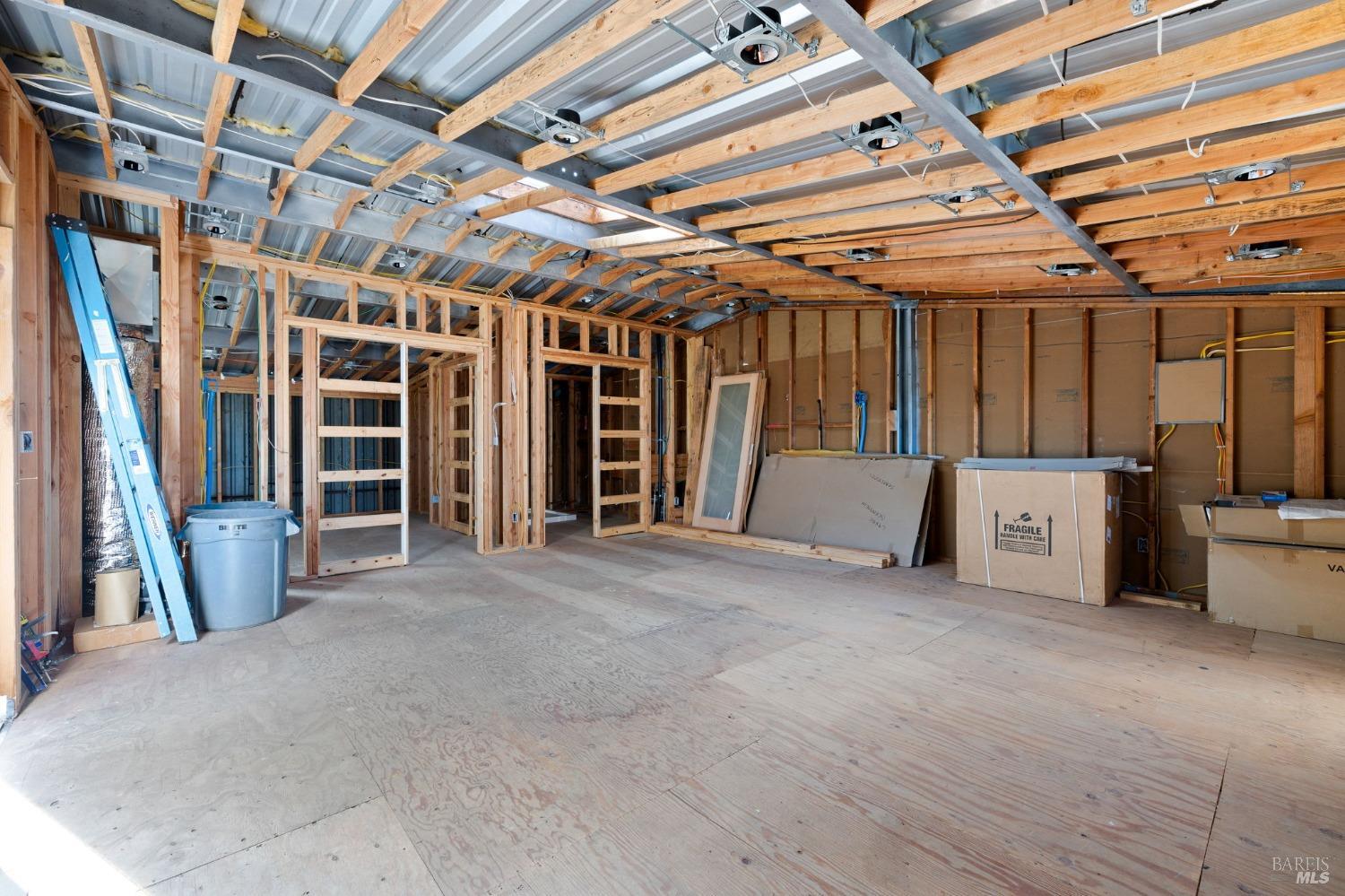 833 Gravenstein Hwy S