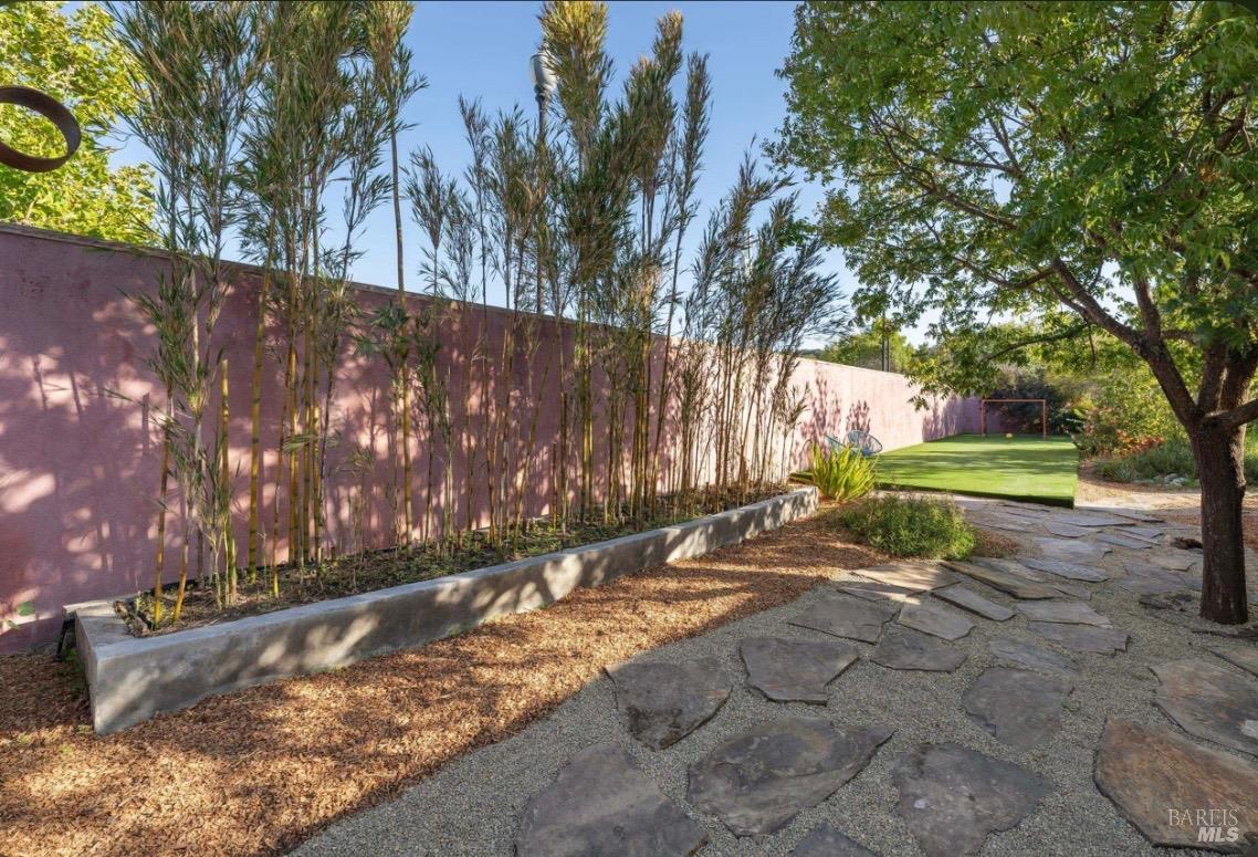 100 Madera Del Presidio Drive