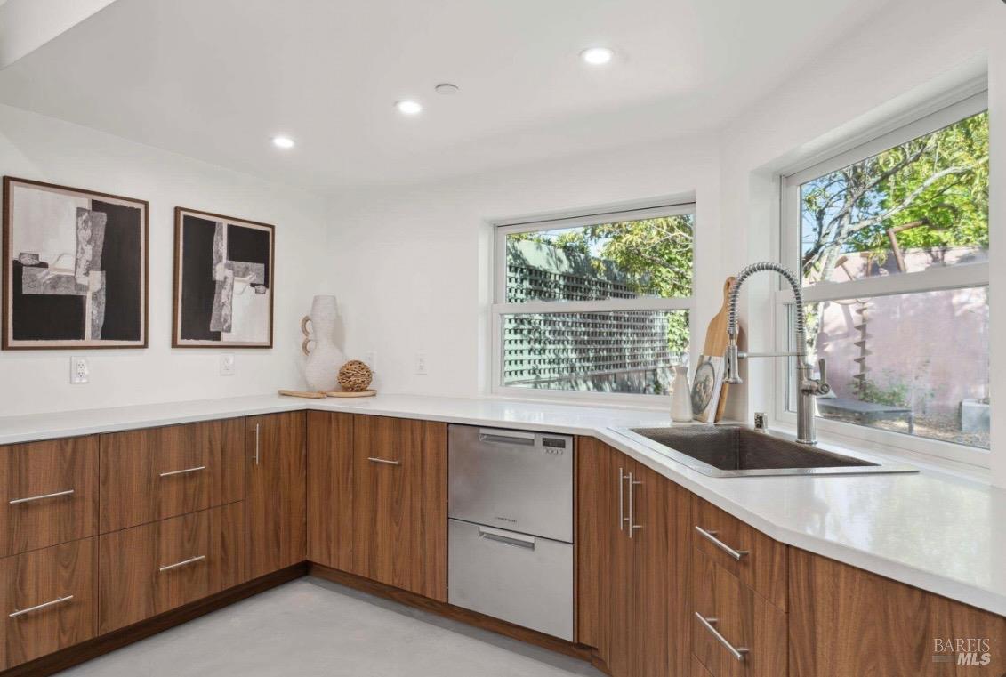 100 Madera Del Presidio Drive