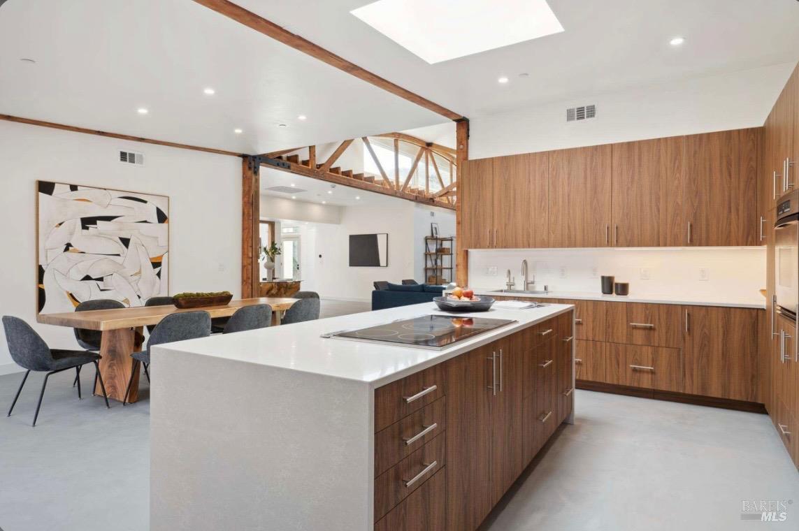 100 Madera Del Presidio Drive
