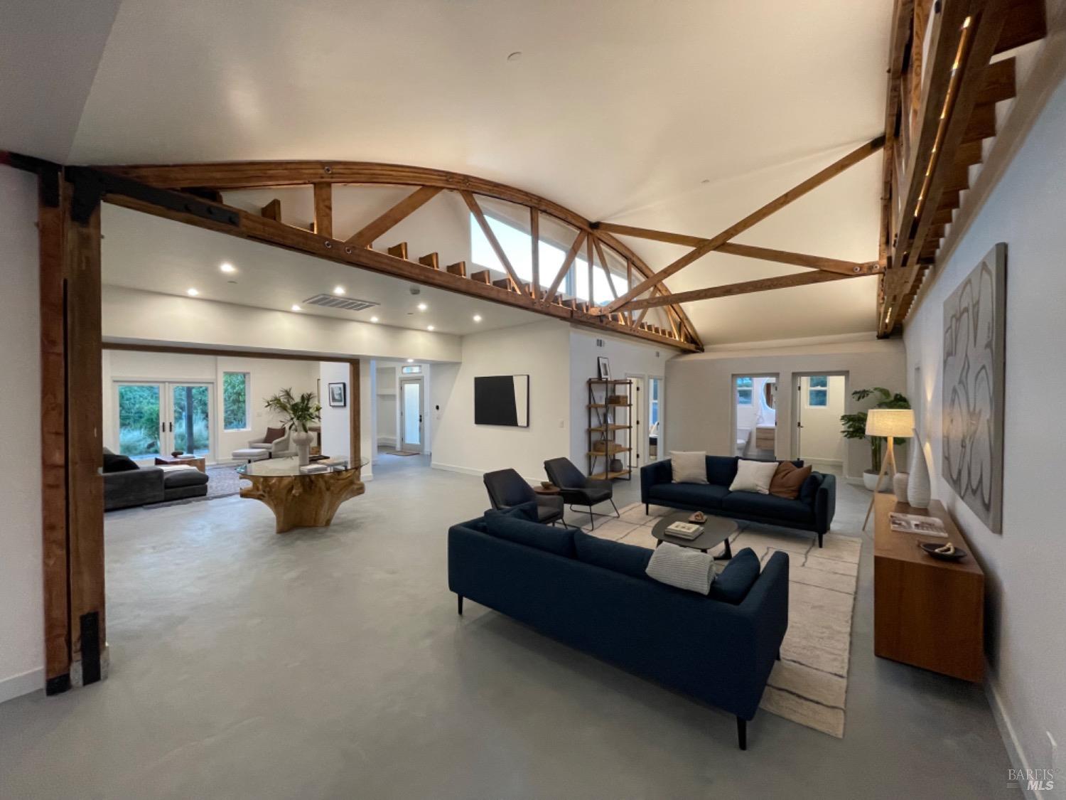 100 Madera Del Presidio Drive