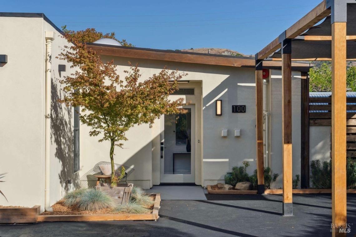 100 Madera Del Presidio Drive
