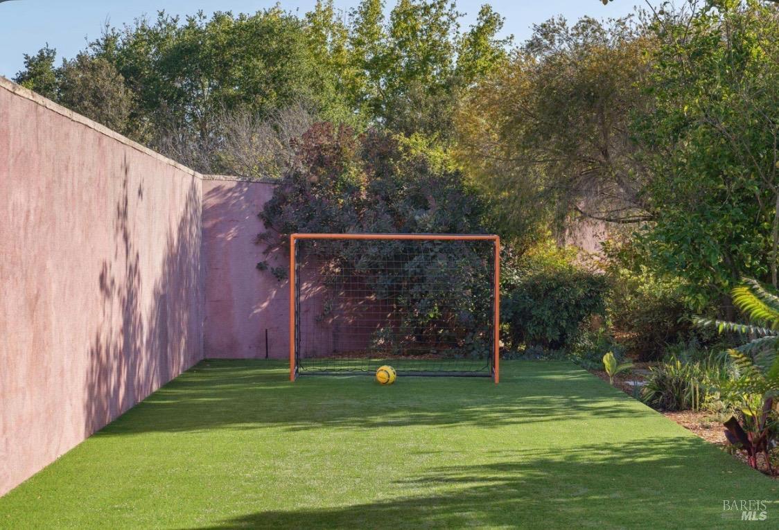 100 Madera Del Presidio Drive