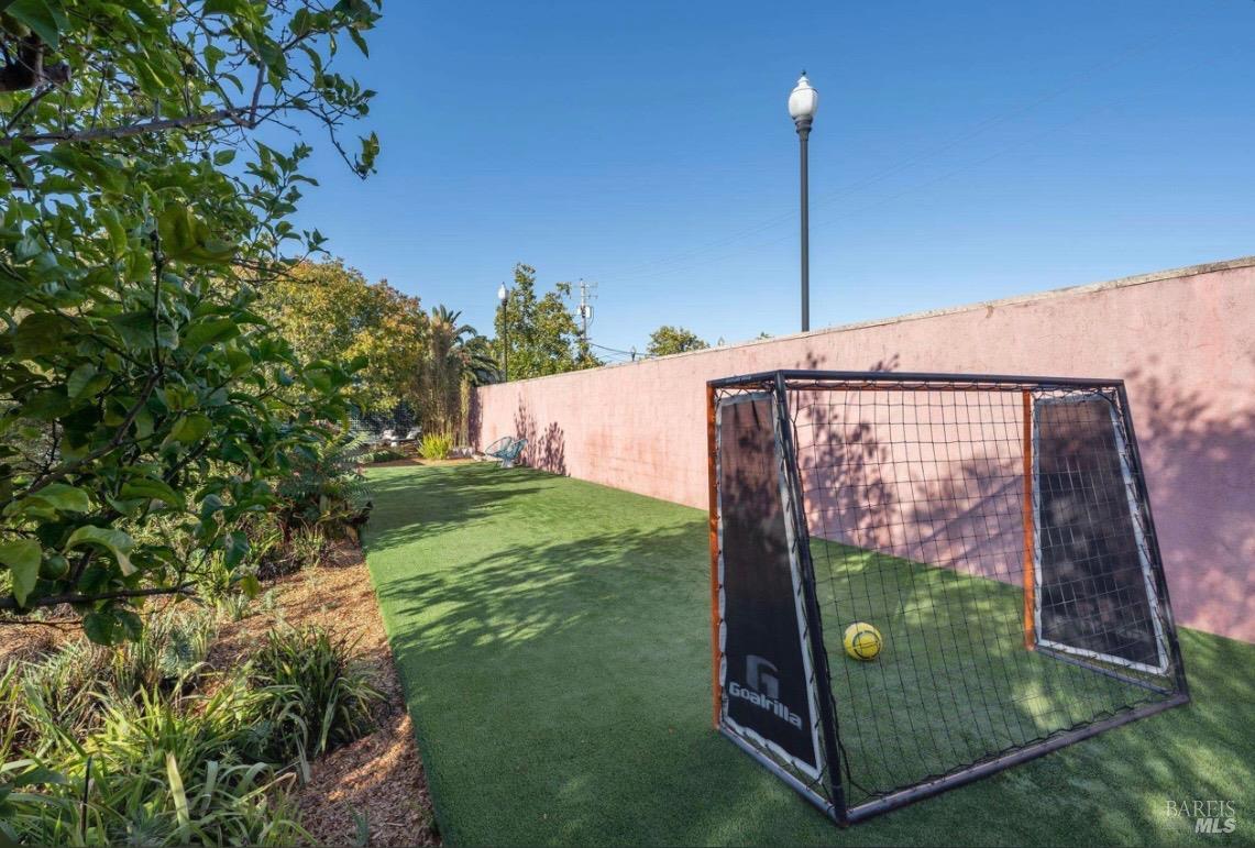 100 Madera Del Presidio Drive
