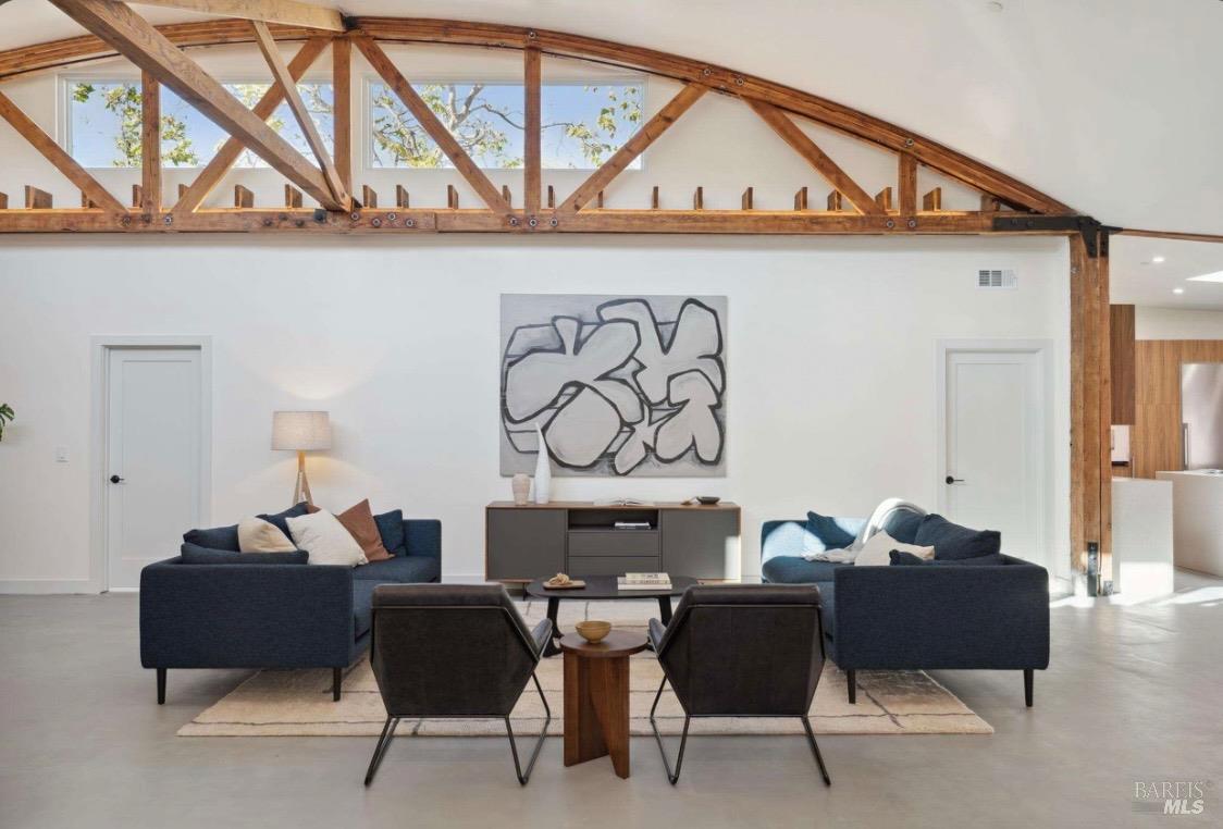 100 Madera Del Presidio Drive