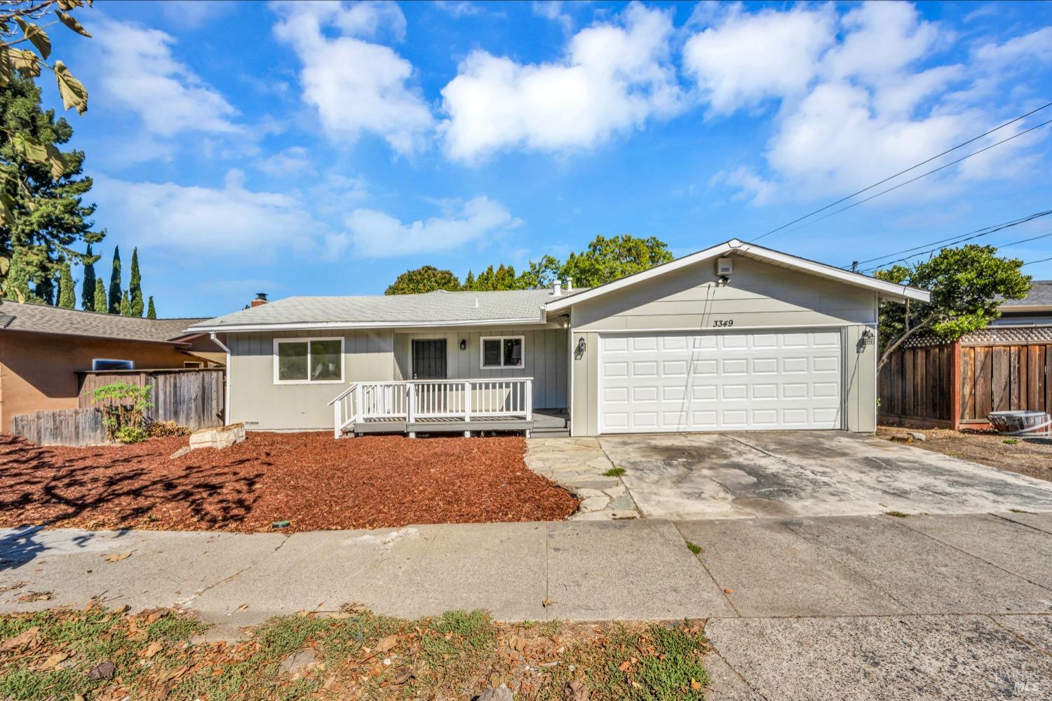 3349 Hoen Ave