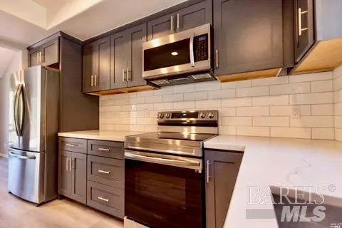 3 Oak Forest Ln