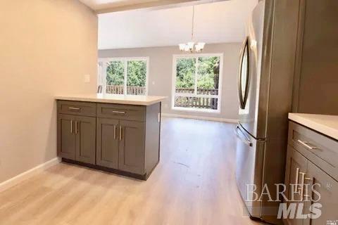 3 Oak Forest Ln