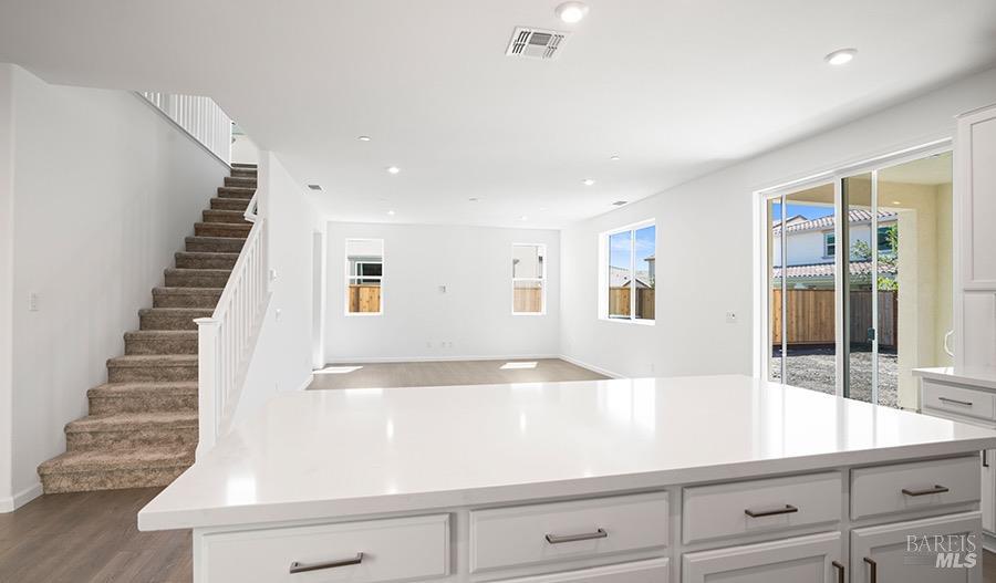 6207 Olympic Pl