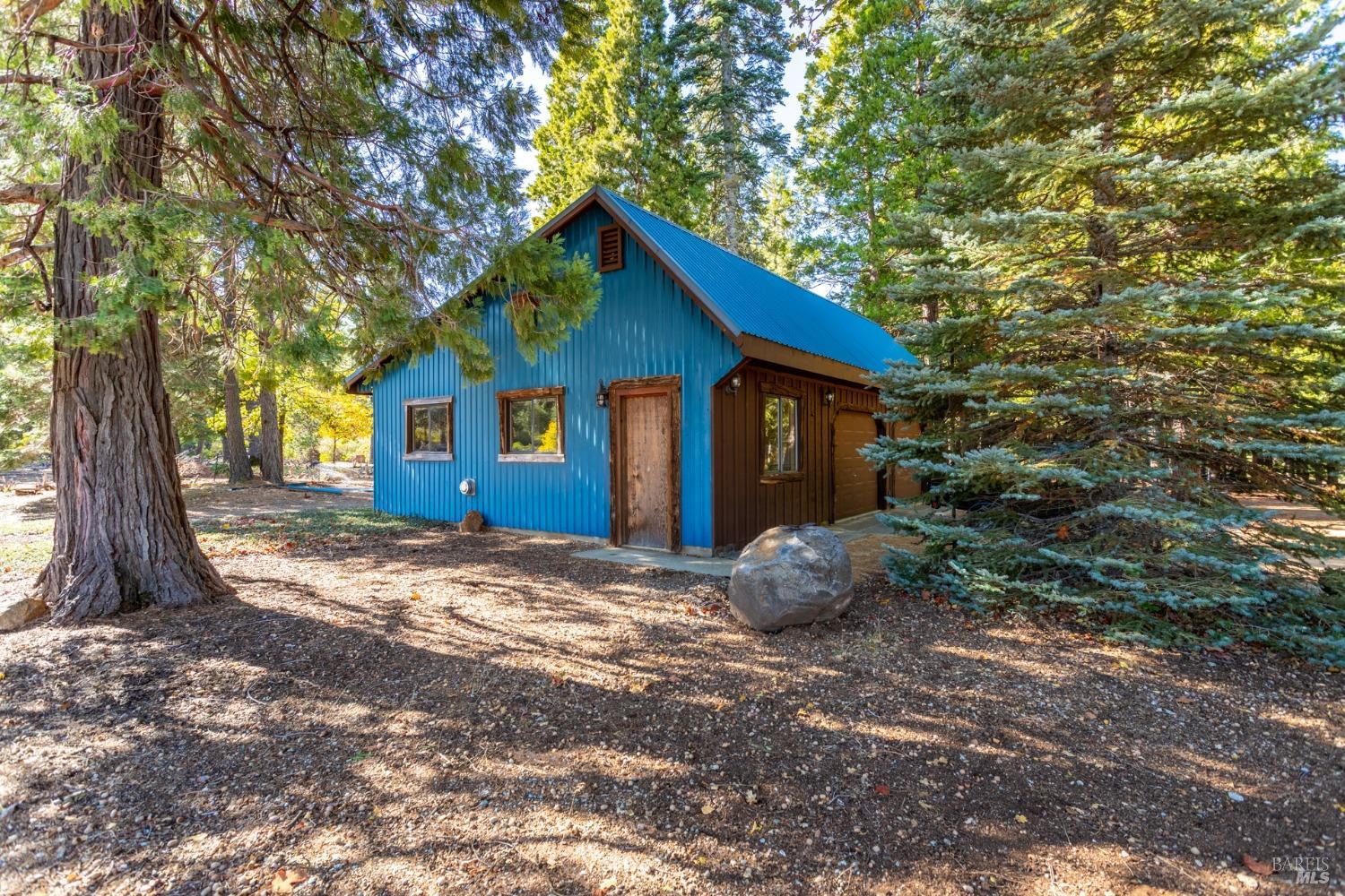 8067 Sky Tree Ln