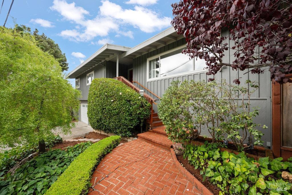 118 Kipling Drive