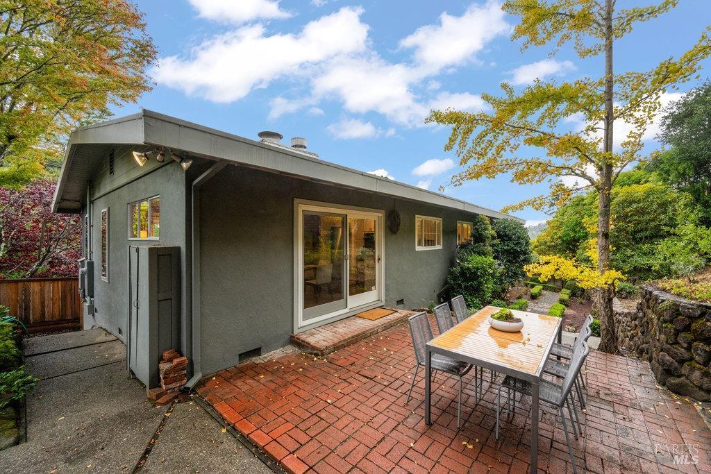 118 Kipling Drive