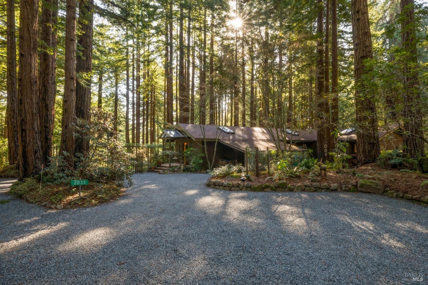 2033 Joy Ridge Rd