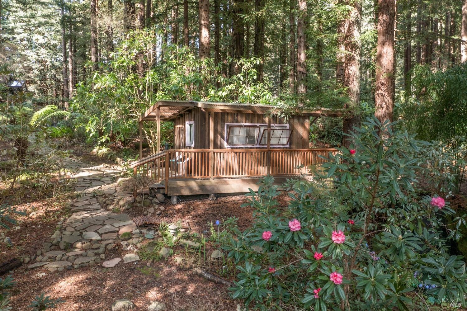 2033 Joy Ridge Rd