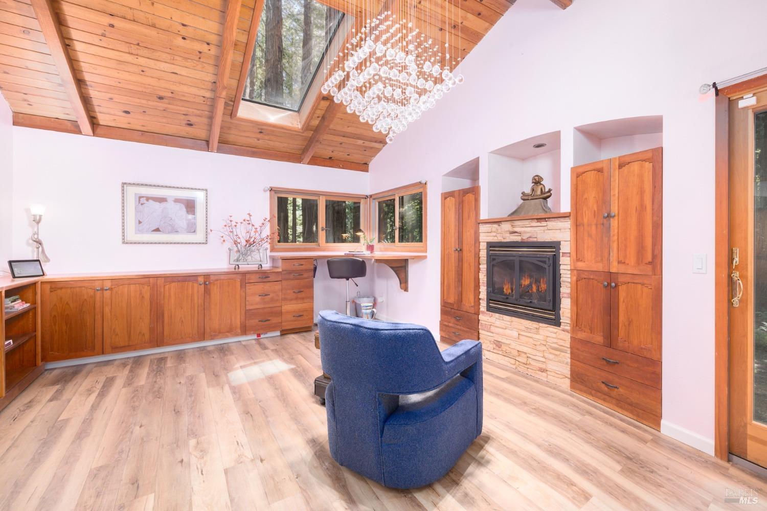 2033 Joy Ridge Rd