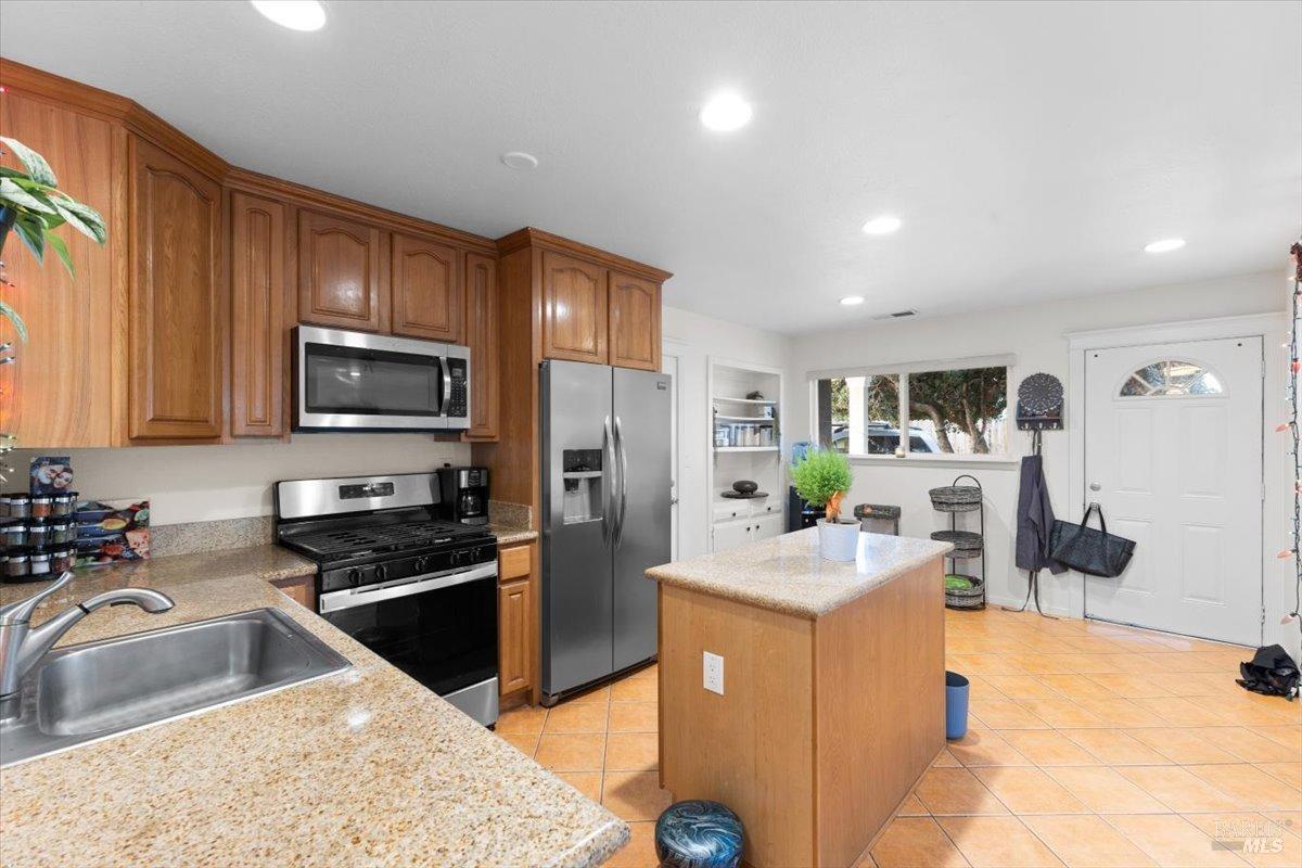 2239 Redwood Rd #A,B,C