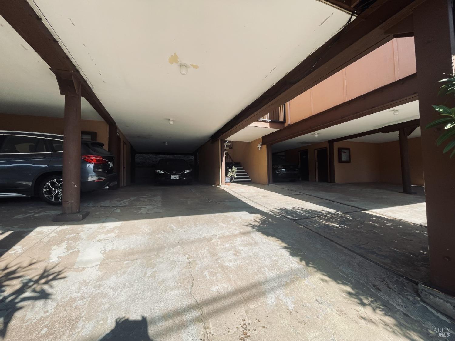 20 Luna Ln #1