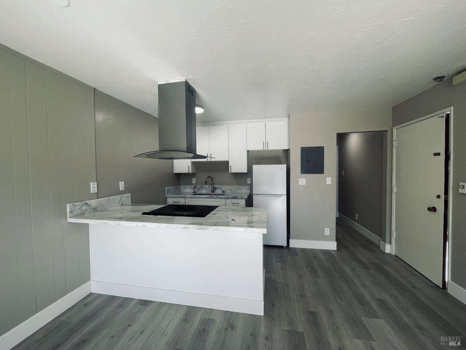 20 Luna Ln #1