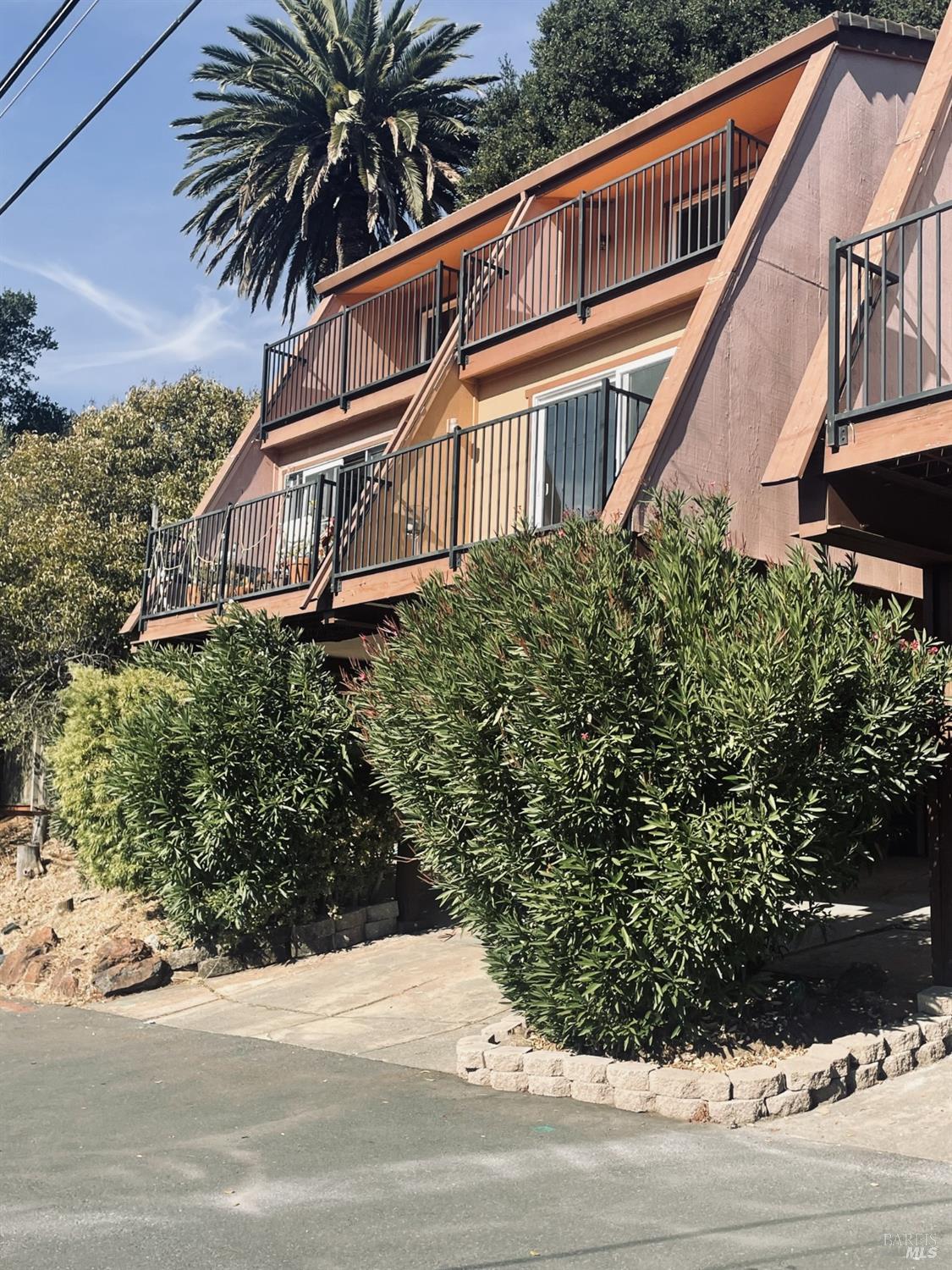 20 Luna Ln #1