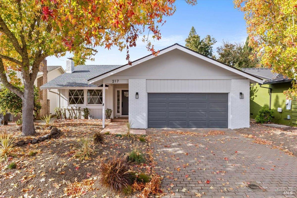217 Hemlock Dr