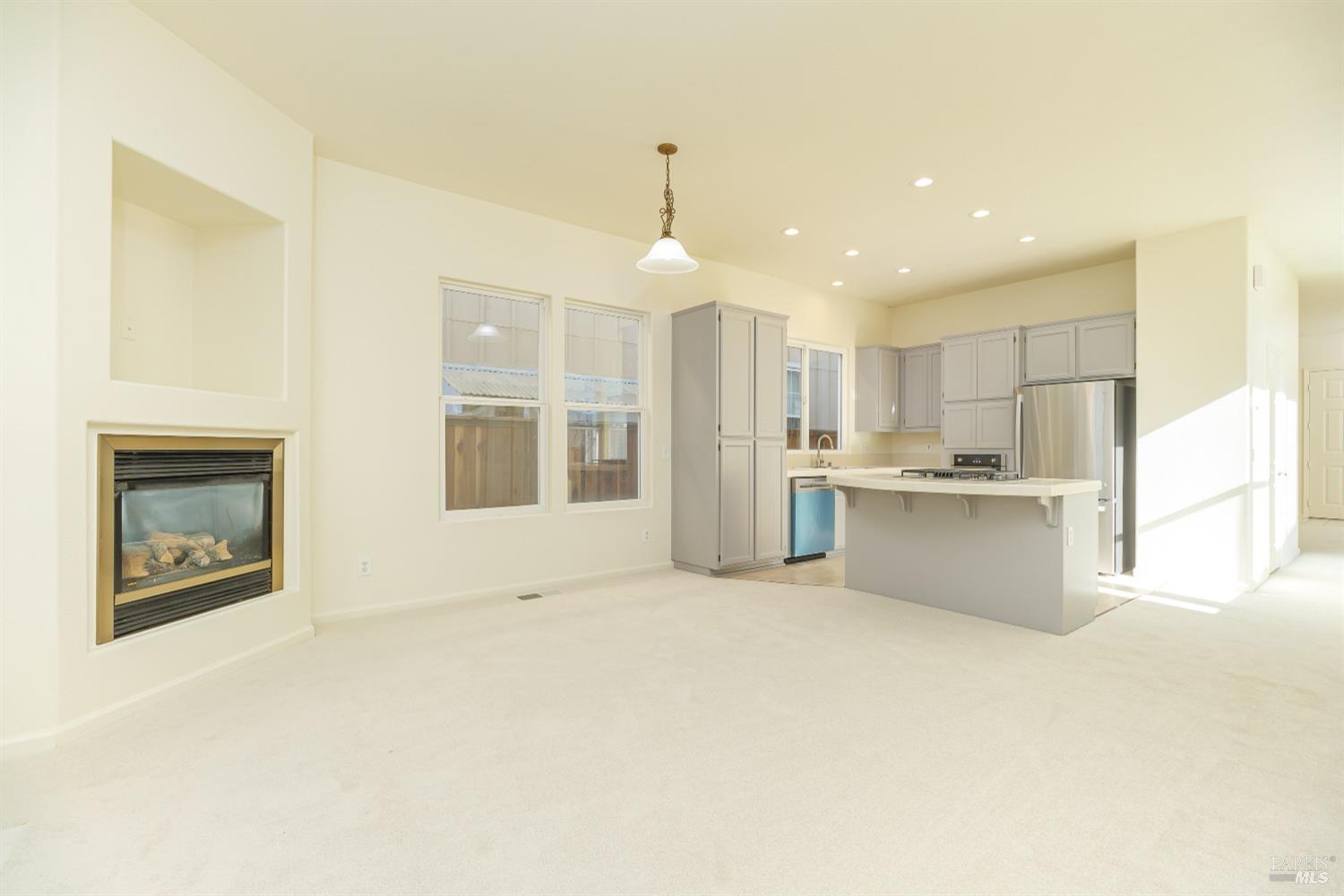 3864 Louis Krohn Dr