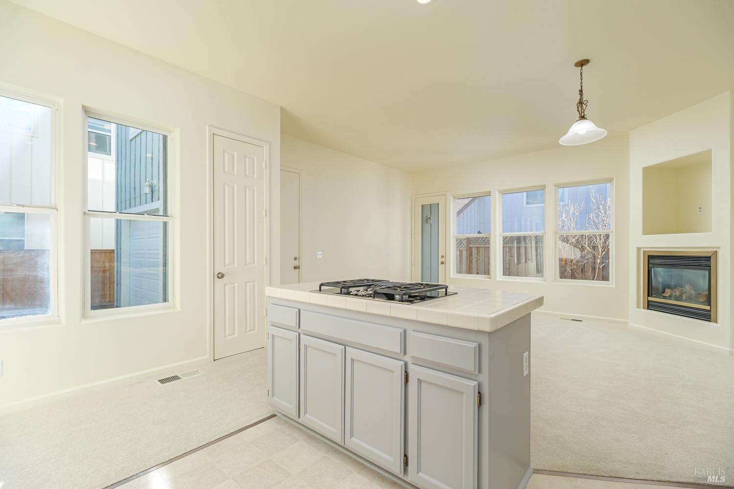 3864 Louis Krohn Dr