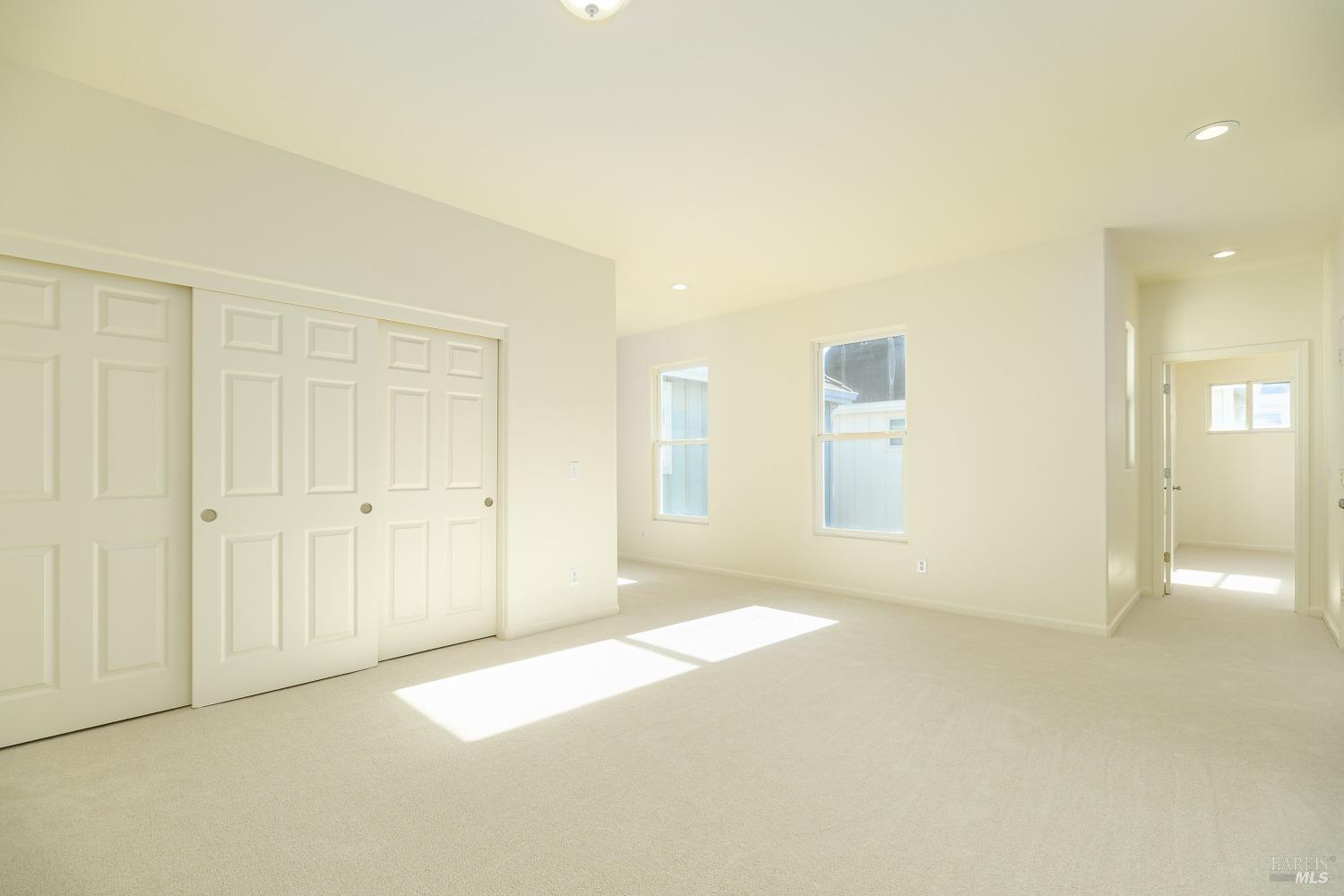 3864 Louis Krohn Dr